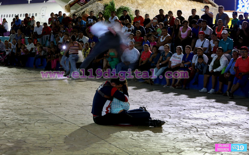 Noche de música y patinaje en el Anfiteatro del Paseo Xolotlán  