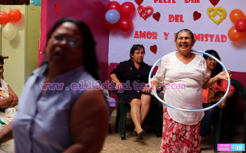 Para el amor no hay edad y para celebrarlo ¡mucho menos!