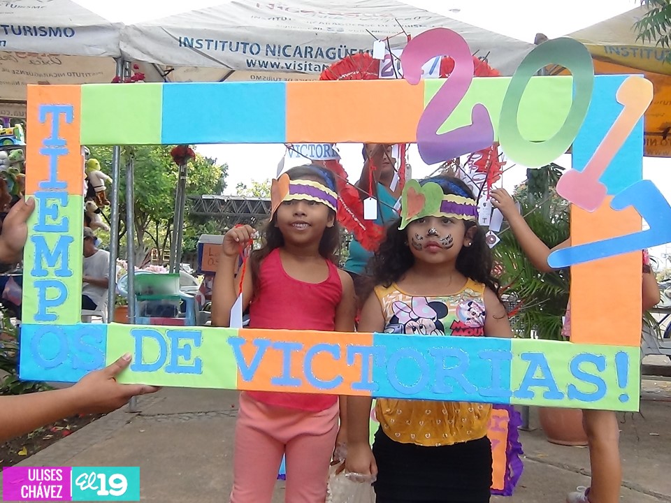 Realizan en Granada Feria del Amor y la Amistad promoviendo la Unidad Familiar