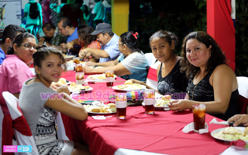 En el Día del Amor y la Amistad, la FES reconoce labor de sus profesores