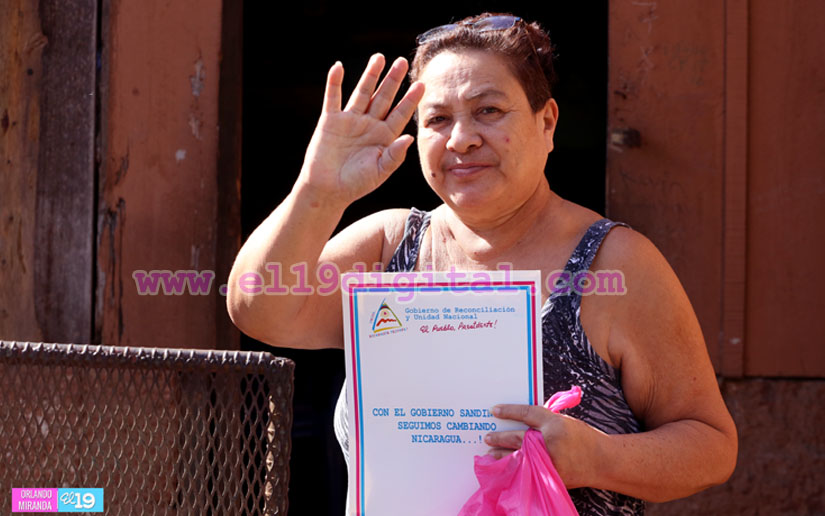Familias celebran restitución del derecho a la seguridad jurídica de sus propiedades