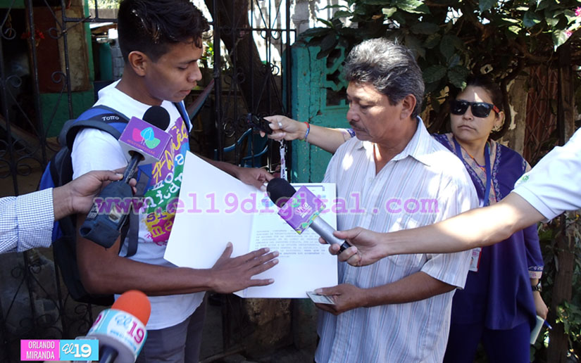 Familias celebran restitución del derecho a la seguridad jurídica de sus propiedades