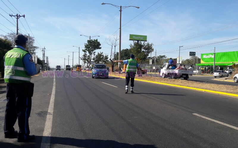 Policía Nacional garantiza seguridad en carreteras y balnearios de Managua