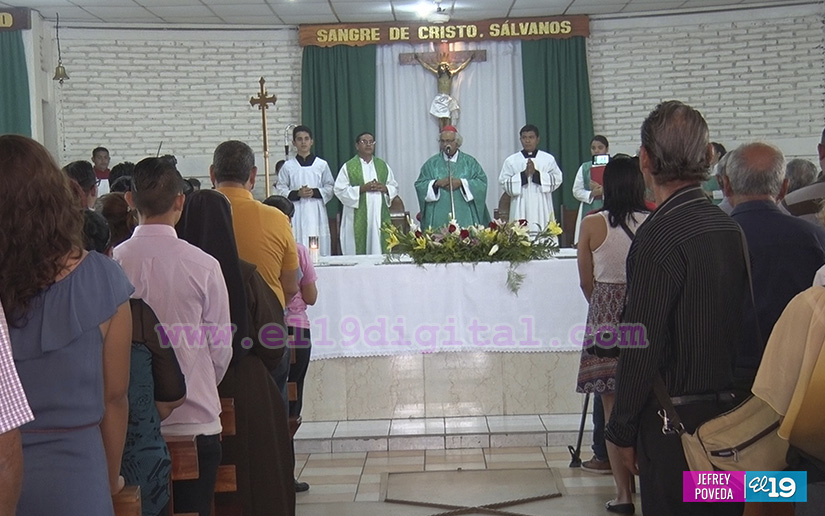 Perú dona imagen y reliquia de Santa Rosa de Lima a parroquia capitalina