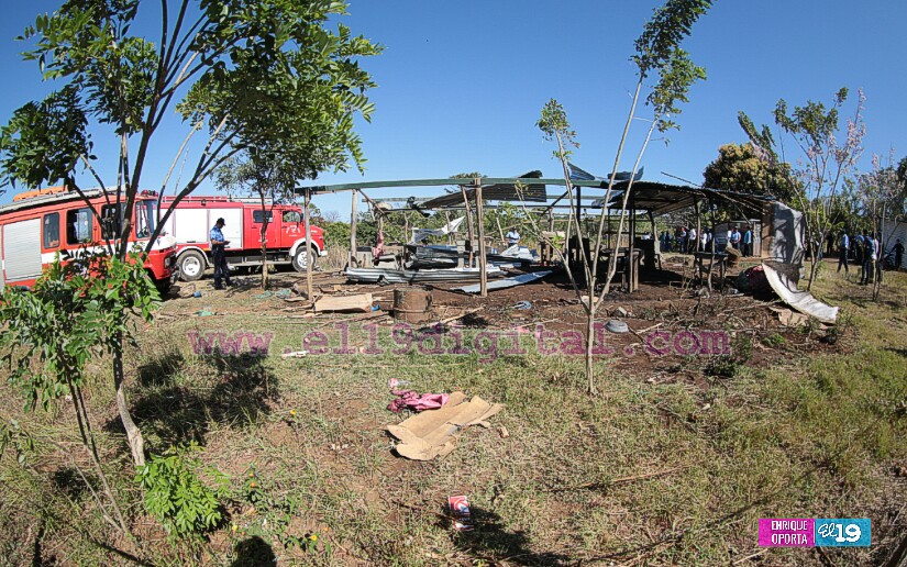Dos lesionados tras explosión en taller artesanal de pólvora en Masaya