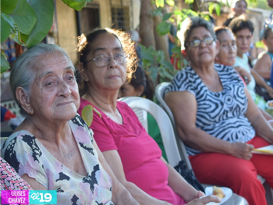 Adultos Mayores del municipio de Granada disfrutan de tardeadas de boleros 