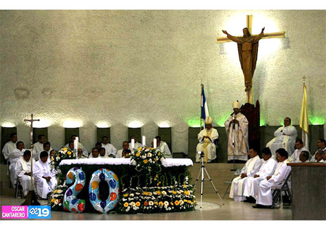 Celebran 20 aniversario de la Catedral de Managua