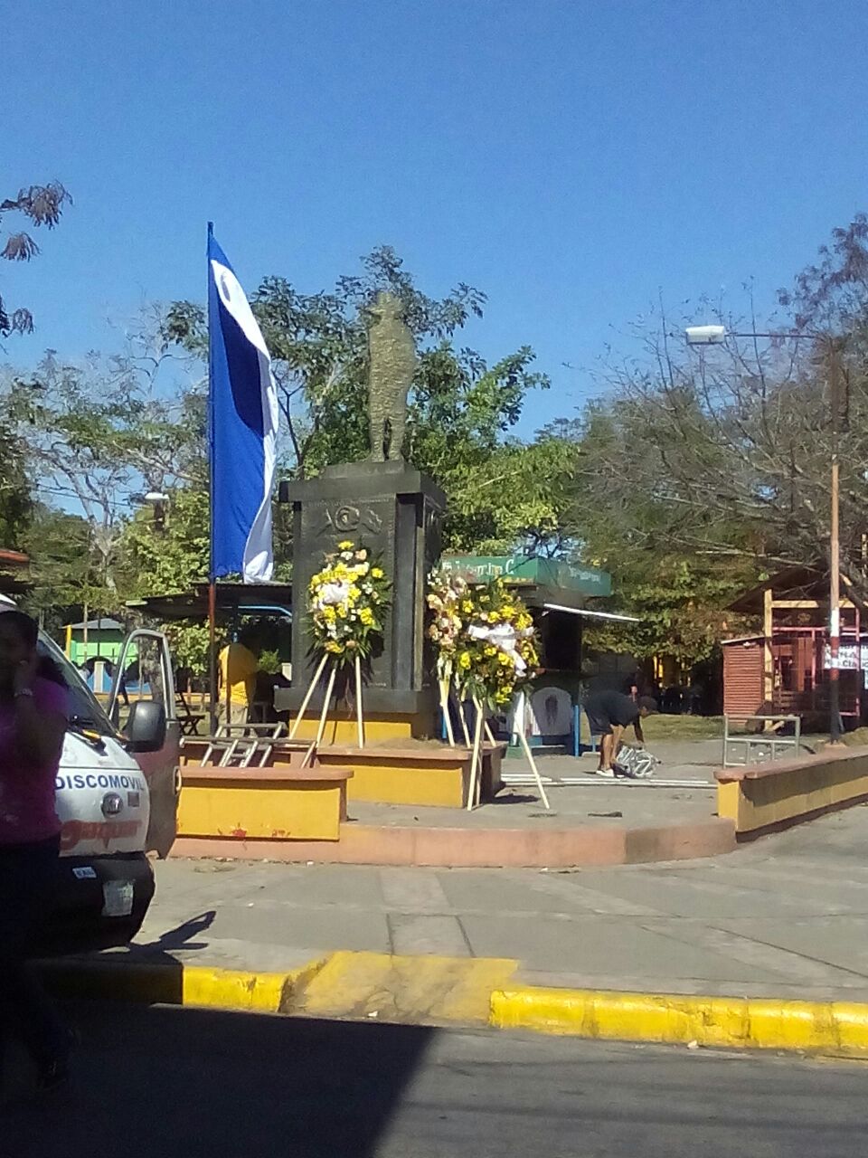Caraceños rindieron homenaje al General Sandino