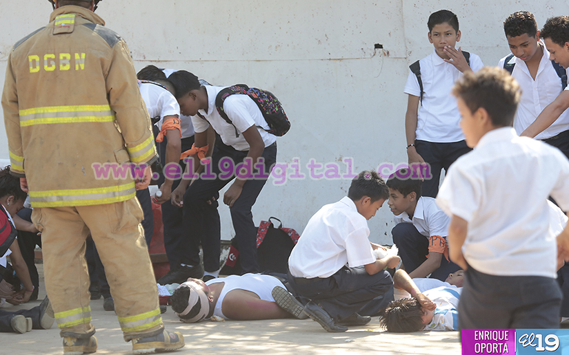 Estudiantes del turno vespertino ejercitan capacidades frente a emergencias