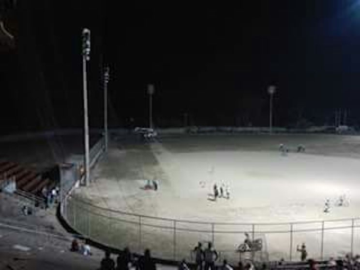 Hoy se inauguran las luces del estadio de Siuna