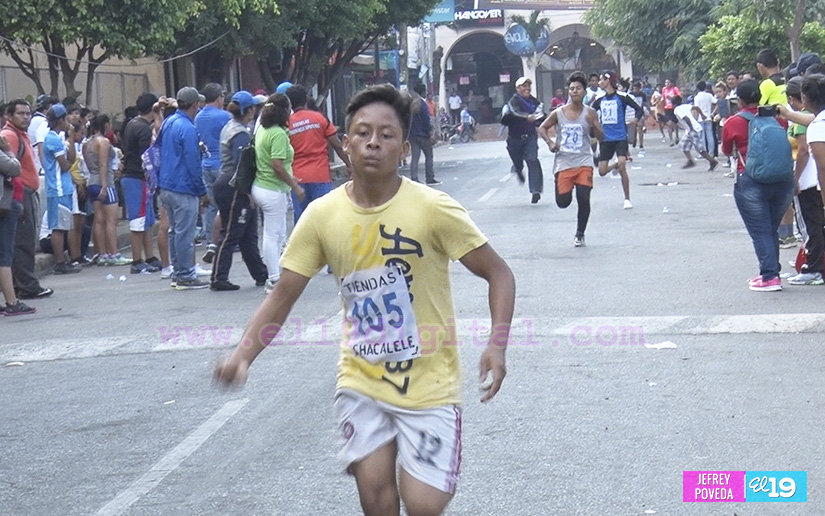 Con circuito de atletismo saludan 39 aniversario de la Insurrección de Monimbó