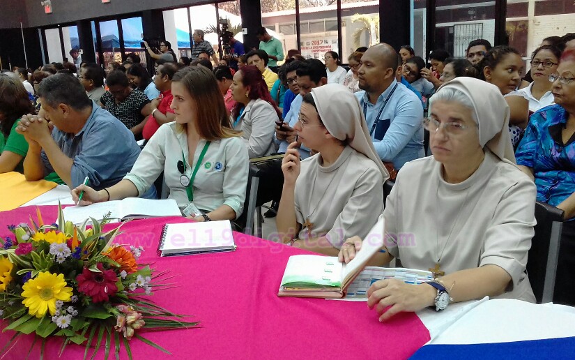 Directores de Centros Educativos Privados trabajan más de cerca con autoridades de gobierno