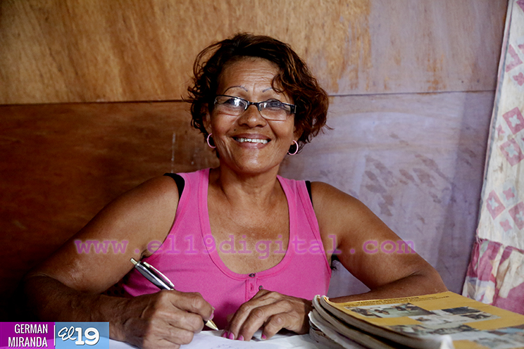 Juanita: Con la alfabetización sentí que empecé a nacer de nuevo
