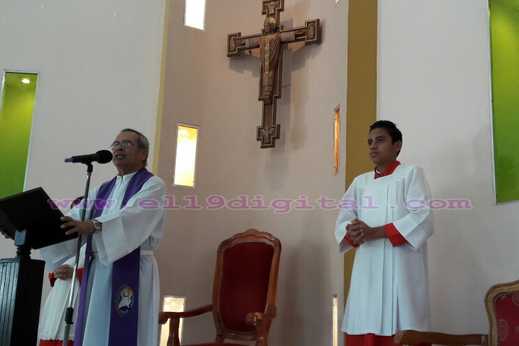 Iglesia La Merced celebra inicio de Cuaresma con estudiantes del colegio Santa Luisa de Marillac