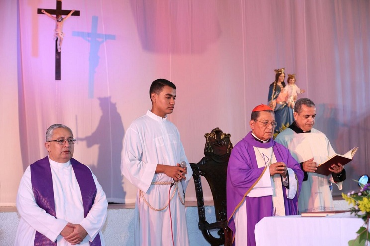 Cardenal Miguel celebra el inicio de la Cuaresma