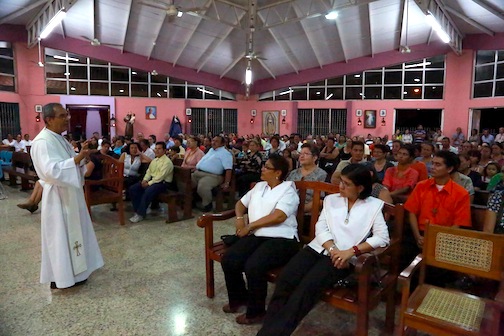 Iglesia La Merced conmemora un mes del sensible fallecimiento del Padre Theo Klomberg