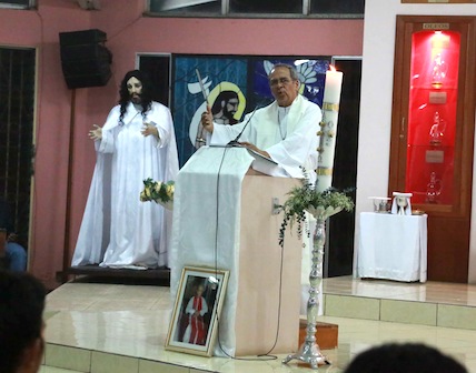 Iglesia La Merced conmemora un mes del sensible fallecimiento del Padre Theo Klomberg