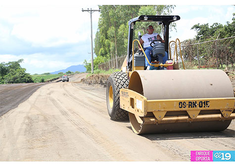 Trabajan en descongestionamiento de la carretera a Masaya