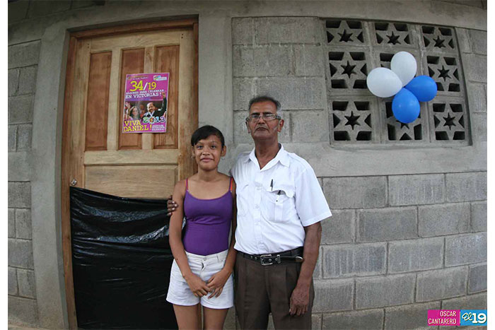 Familias inauguran mejoramientos de viviendas en León