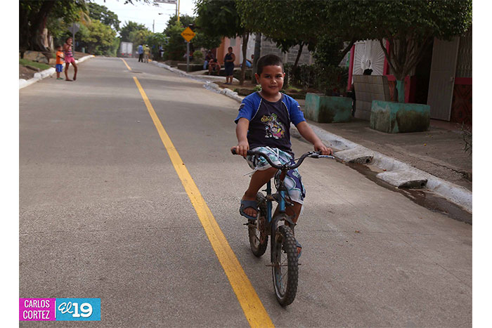 ALMA inaugura calles de concreto hidráulico en el Jonathan González