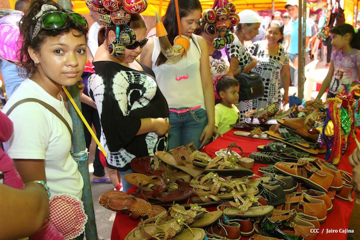Realizan Feria de la Economía Familiar en honor a San Jerónimo