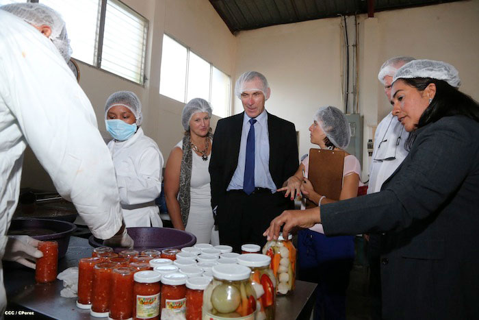 Comisario de Desarrollo de la Unión Europea ratifica continuidad de cooperación para Nicaragua