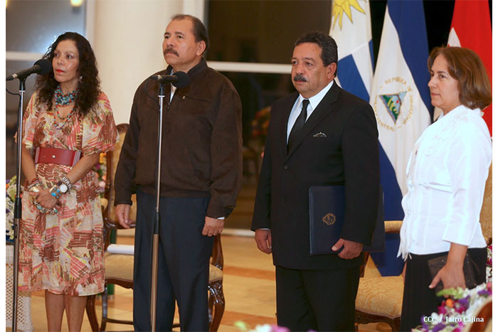 Daniel y Rosario reciben cartas credenciales de 4 nuevos embajadores