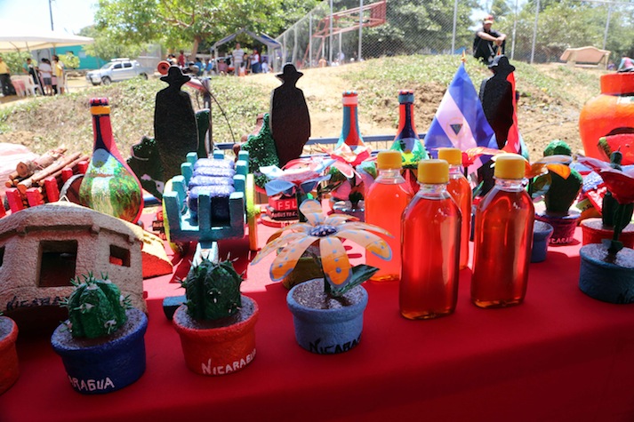 Feria de la Economía Familiar hace protagonistas a familias del barrio Enrique Lorente