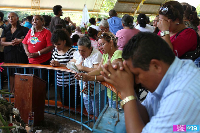Pueblo católico celebra aniversario de la tercera aparición de la Virgen de Cuapa