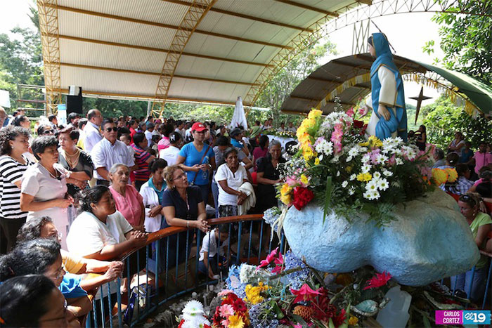 Pueblo católico celebra aniversario de la tercera aparición de la Virgen de Cuapa