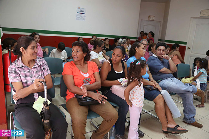 Segunda ola de casos de dengue amenaza a familias de Nicaragua