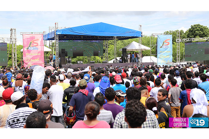 Miles asisten a Estadio Virtual