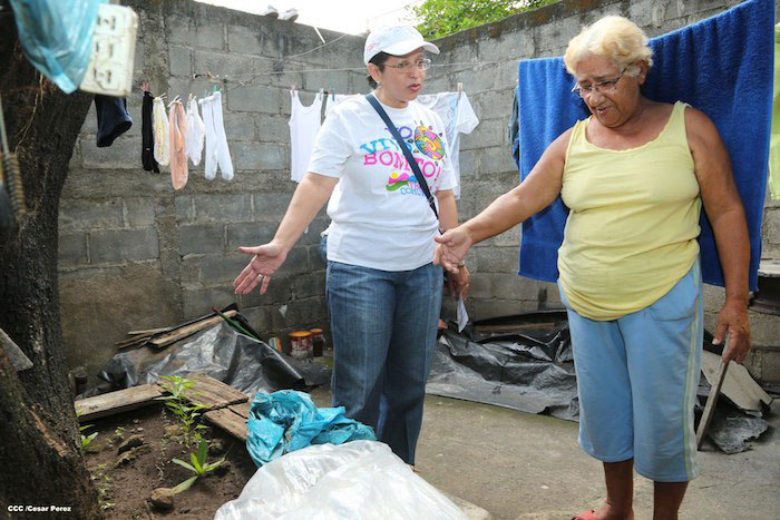 Gobierno y población hacen llamado casa a casa para prevenir el dengue