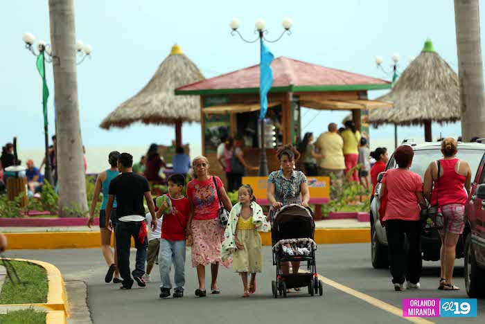 Esparcimiento para todos en Puerto Salvador Allende y Parque Luis Alfonso Velásquez