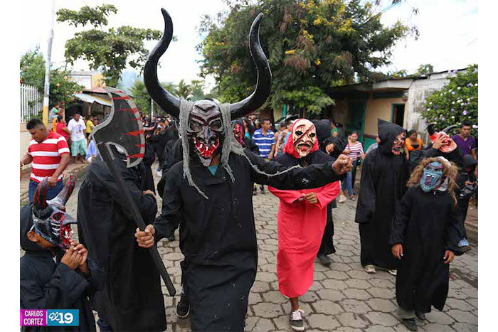 Desborde de cultura y tradición en Torovenado del Pueblo en Masaya