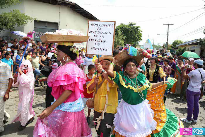 Desborde de cultura y tradición en Torovenado del Pueblo en Masaya