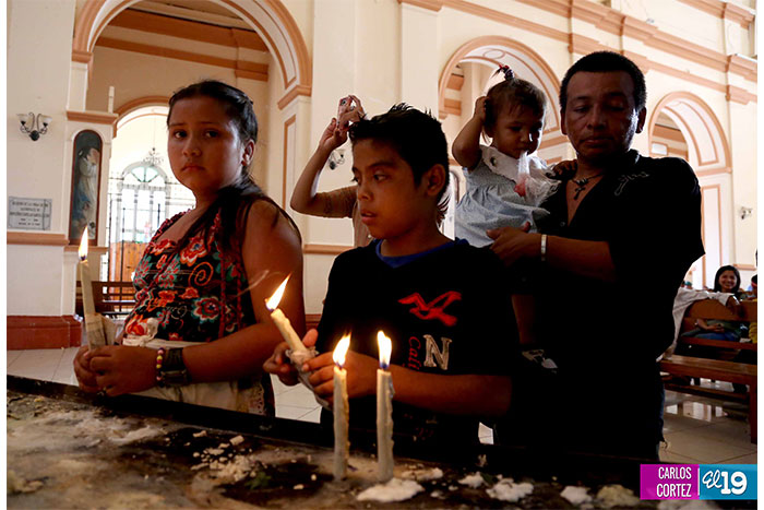 Masayas acompañan subida de San Jerónimo a su Santuario
