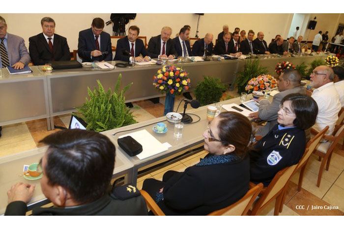 Daniel y Rosario se reúnen con delegación de la Federación Rusa