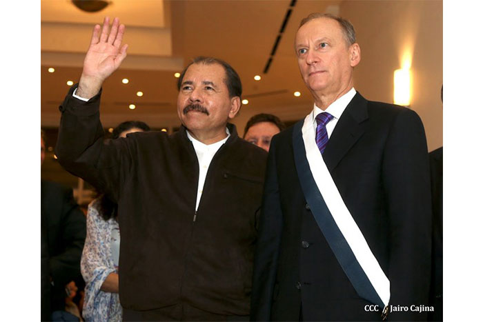 Daniel y Rosario se reúnen con delegación de la Federación Rusa