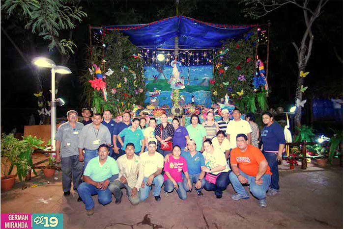 Altares en honor a la Virgen listos para recibir al Pueblo Mariano
