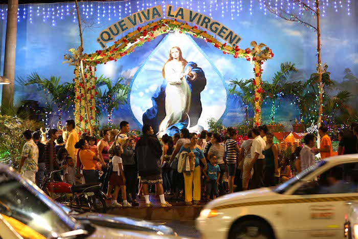 Nicaragüenses se desbordan para fortalecer su fe mariana en Avenida de Bolívar a Chávez