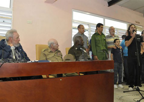 Inauguró Fidel Complejo Educacional “Vilma Espín Guillois” (VIDEO)