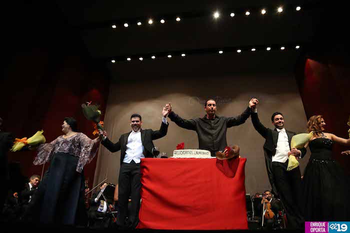 Homenaje a Luciano Pavarotti se convirtió en una Noche de Lujo