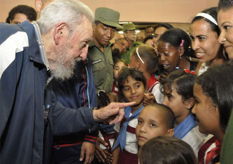 Inauguró Fidel Complejo Educacional “Vilma Espín Guillois” (VIDEO)