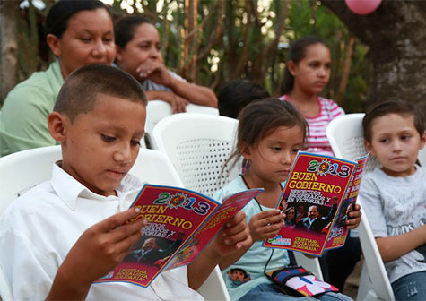 Veinte y seis familias leonesas felices con sus viviendas solidarias