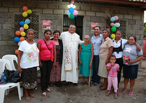 Veinte y seis familias leonesas felices con sus viviendas solidarias
