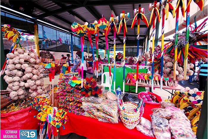 Buena venta de productos de la Purísima en Feria de la Economía Familiar
