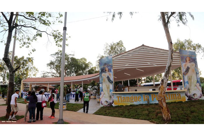 Inauguran “Tiangue la Purísima” en la Avenida de Bolívar a Chávez