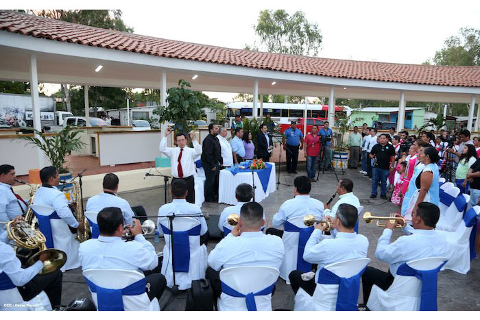 Inauguran “Tiangue la Purísima” en la Avenida de Bolívar a Chávez