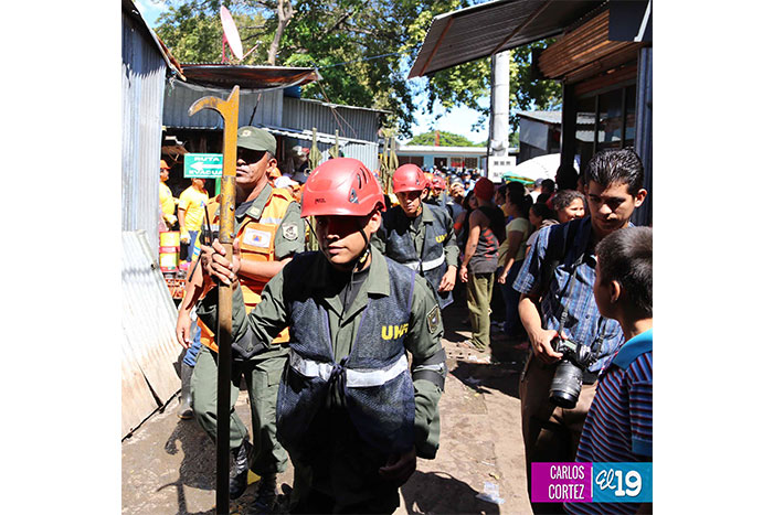 Mercado Oriental realiza exitoso simulacro de incendio y terremoto
